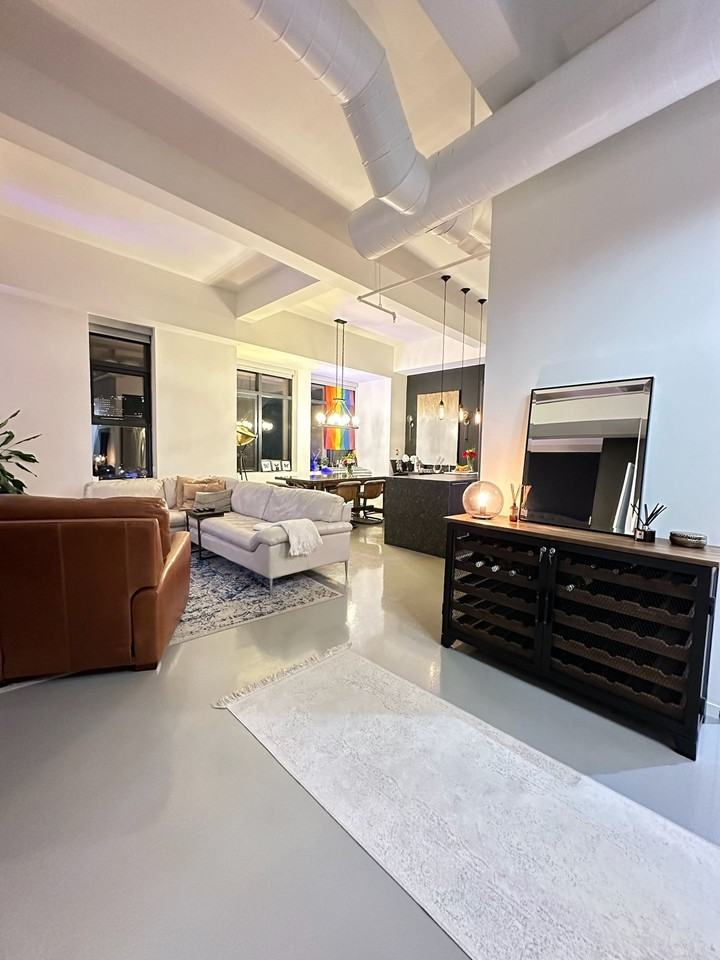 1180 Washington St - Photo 3 of 50