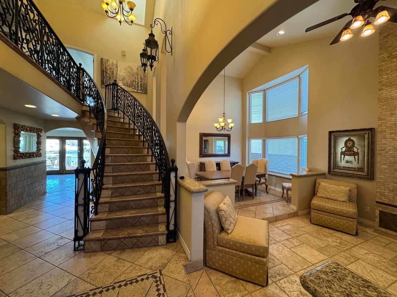 18160 Harbor Dr - Photo 2 of 34