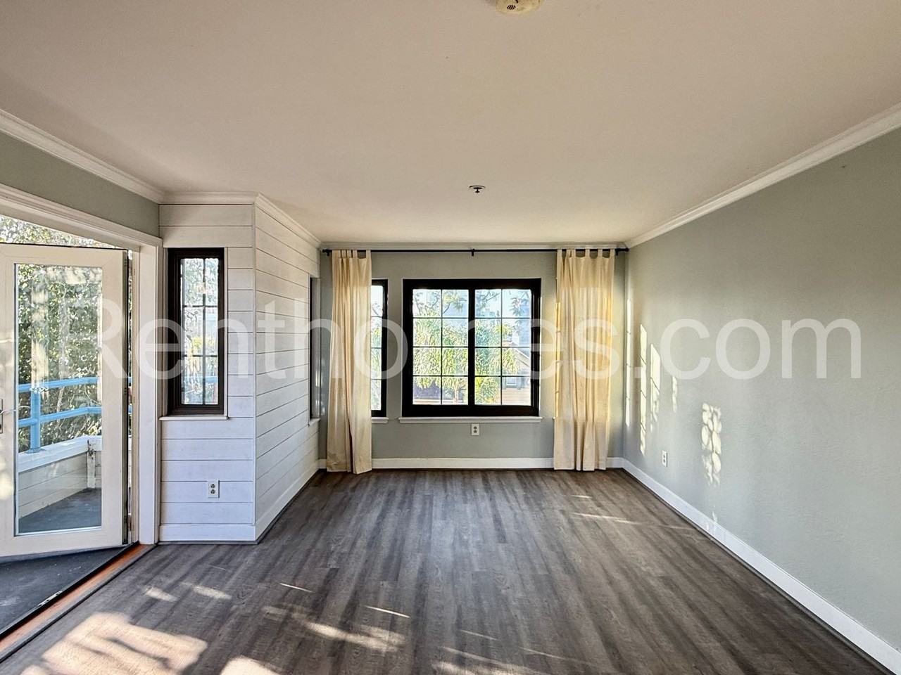 1940 3rd Ave #302 - Photo 2 of 27