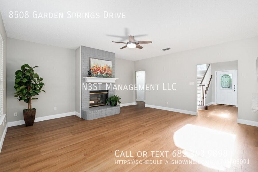 8508 Garden Springs Drive - Photo 7 of 37