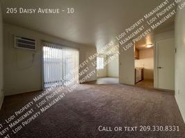 featured image of 205 Daisy Ave #10