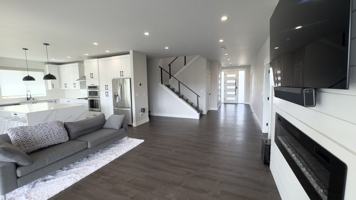 featured image of 2120 Lagerwey Cir