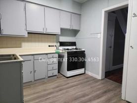 145 Rhodes Ave - Photo 1 of 1