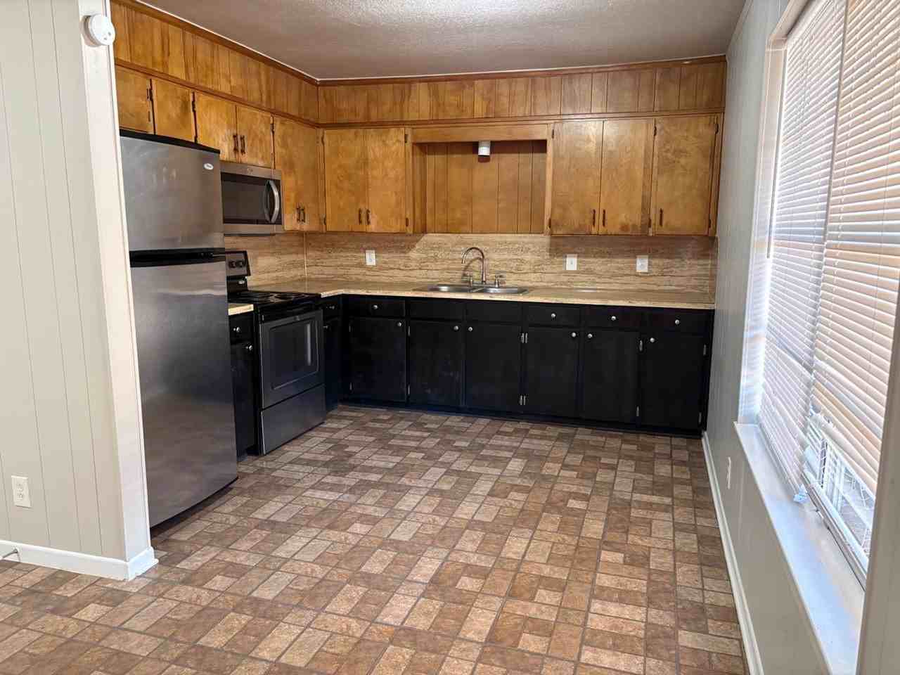 103 West Dunn Avenue #12 - Photo 3 of 9