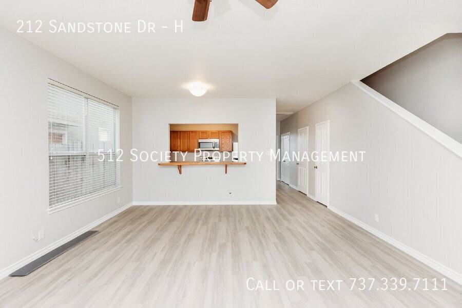 212 Sandstone Dr #H - Photo 5 of 25