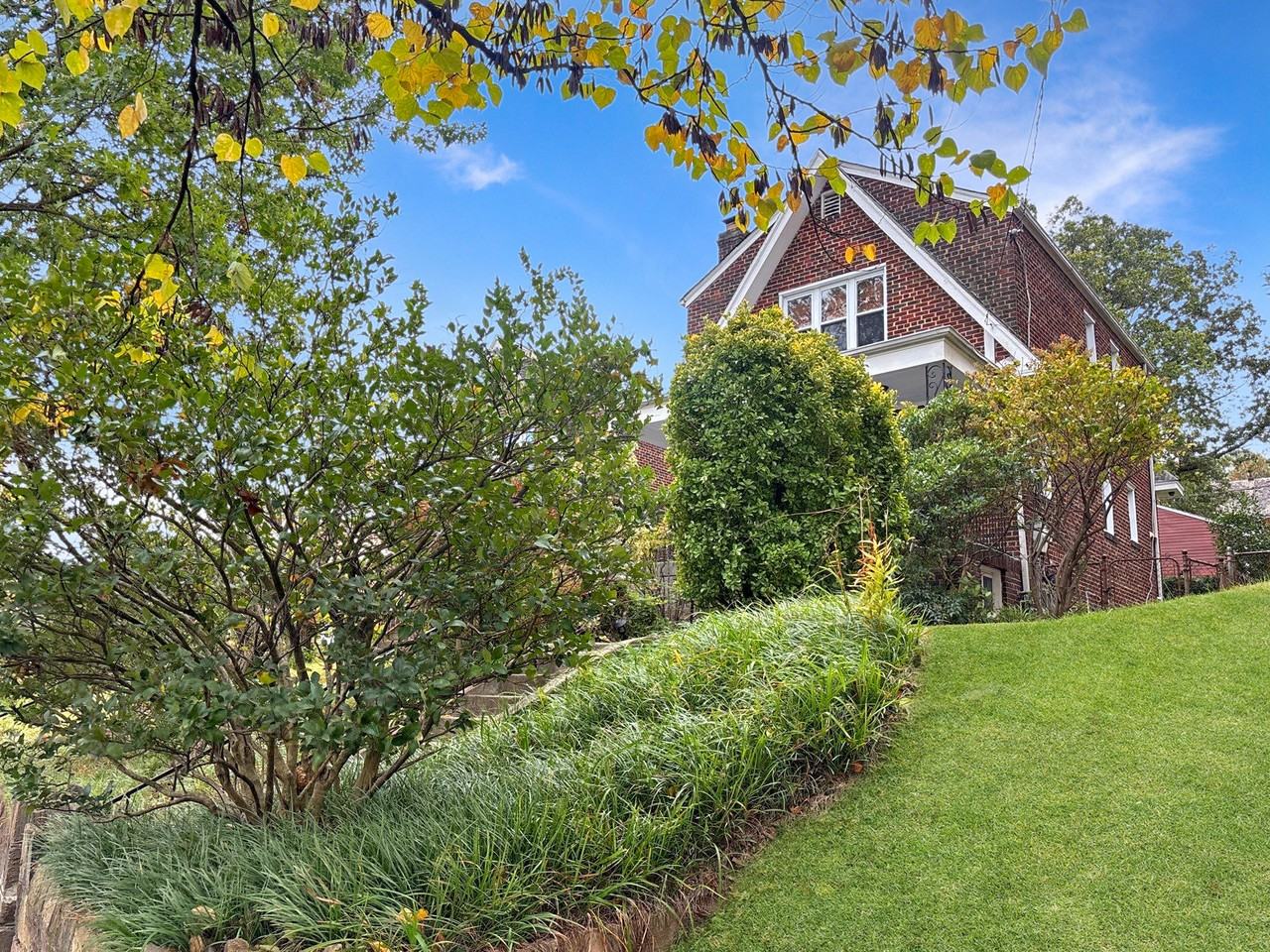 1913 Bunker Hill Rd Ne - Photo 5 of 33