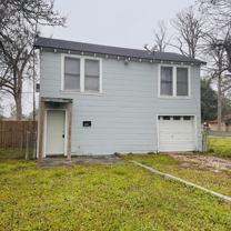 3243 10th St - Photo 1 of 1