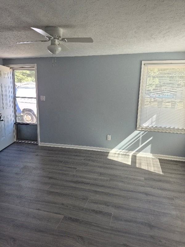 15281 Cooper St - Photo 2 of 7