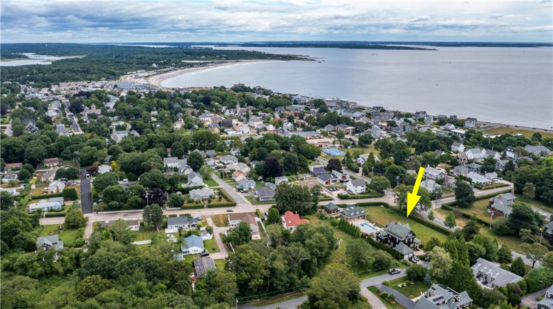 7 Gibson Ave - Photo 2 of 11