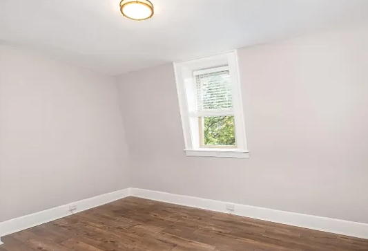 460 Dayton Street - Photo 4 of 12