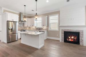 featured image of 15 Beacon Point Dr