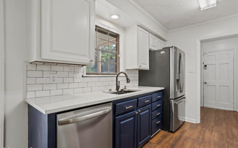 332 Kiowa Dr - Photo 3 of 11