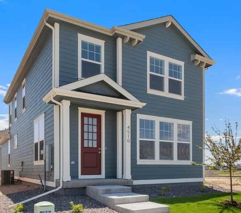 4510 Burl St - Photo 2 of 16