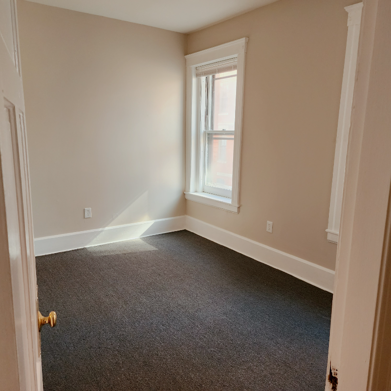 46 Irving St #4 - Photo 3 of 9