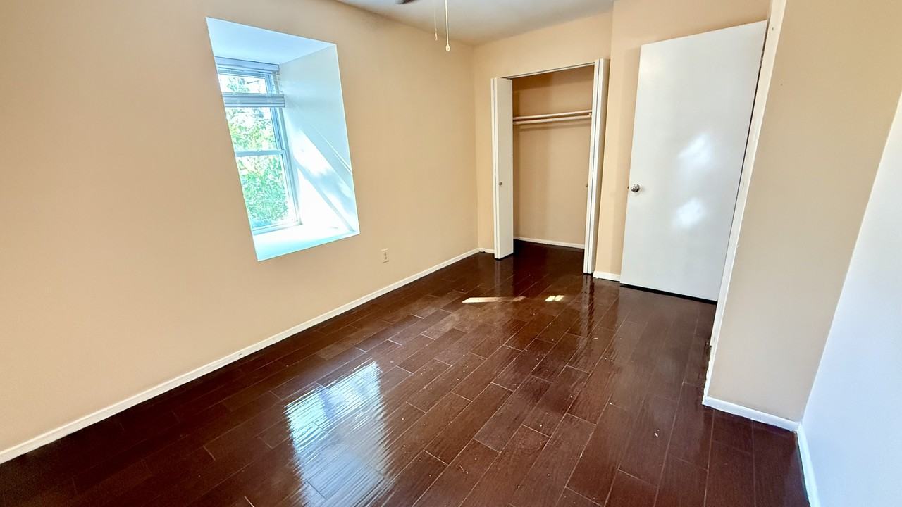 4117 Trenton St #D - Photo 3 of 17