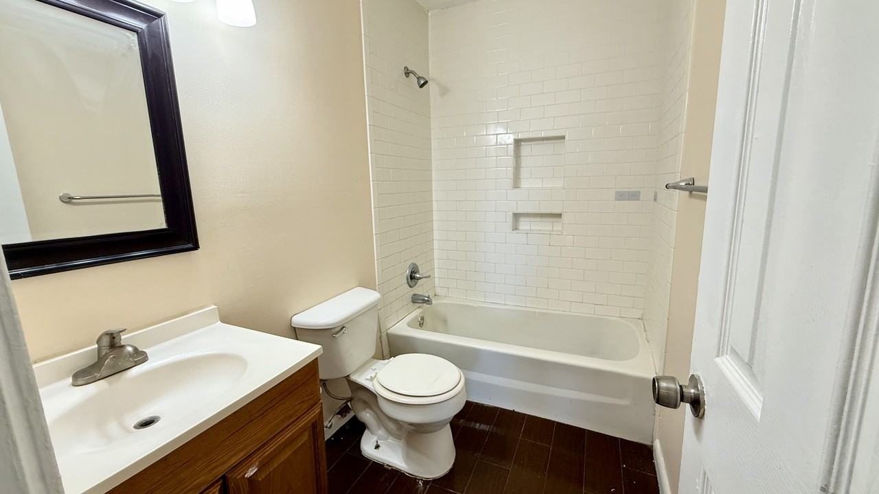 4117 Trenton St #D - Photo 6 of 17