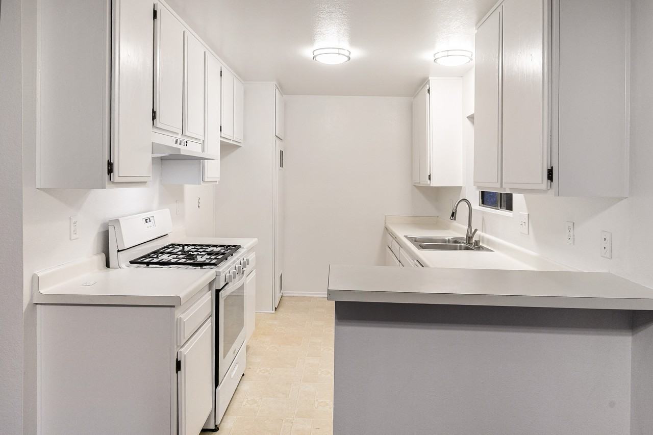 101 Rock Ledge Ln #NA - Photo 7 of 17