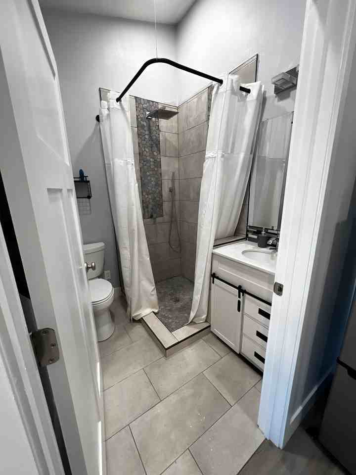 331 W 1910 S #B - Photo 4 of 5