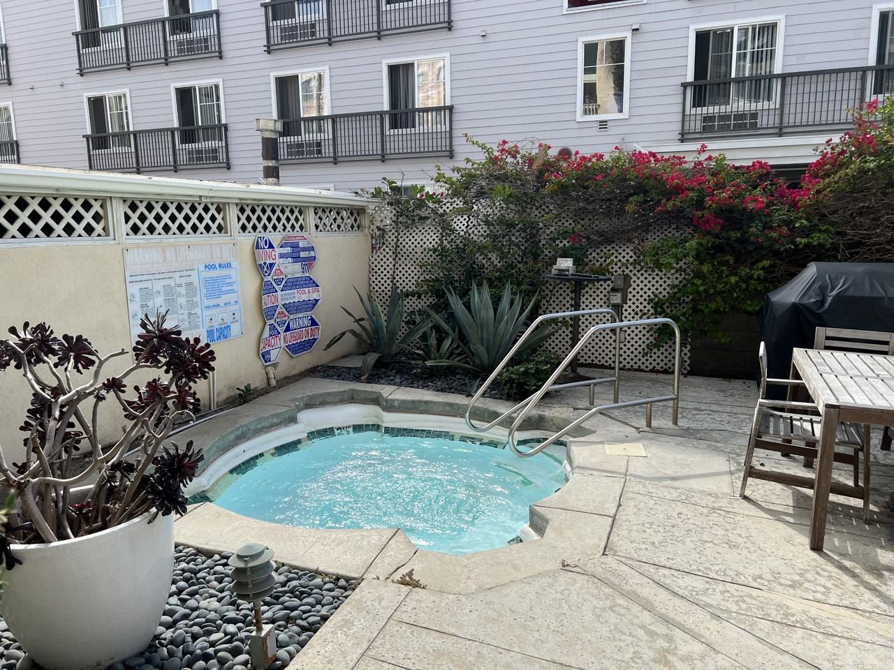 22 Navy St #104 - Photo 2 of 18