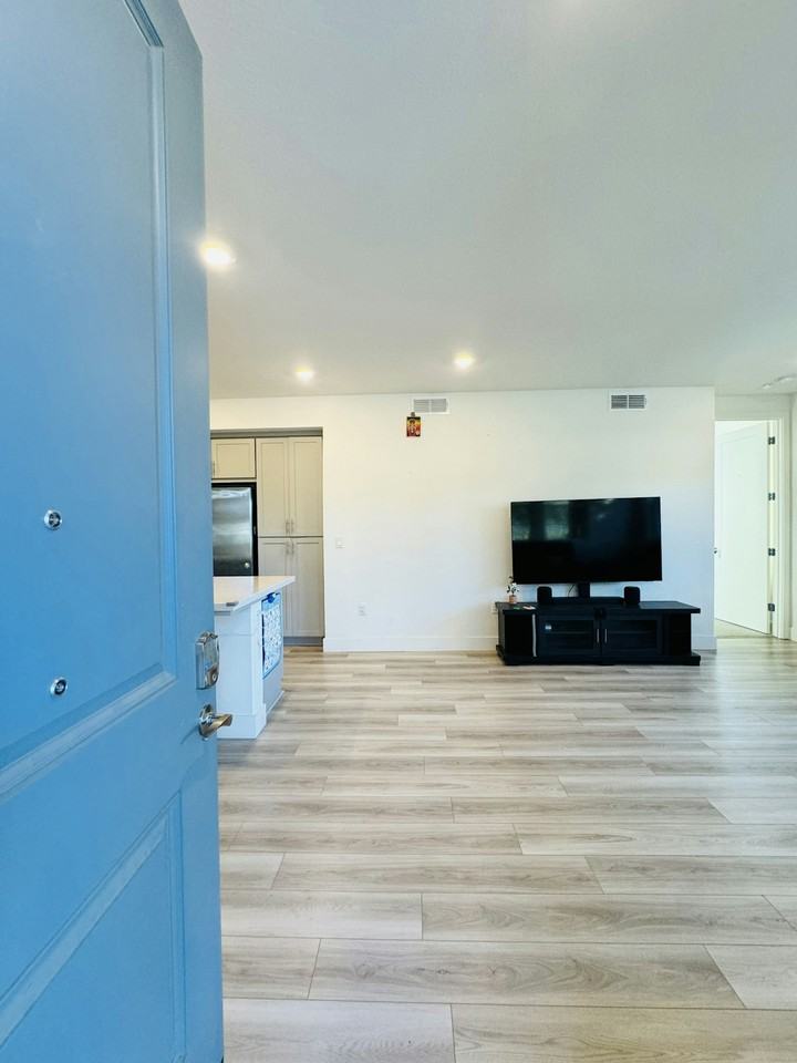 5750 Greige Circle - Photo 2 of 21