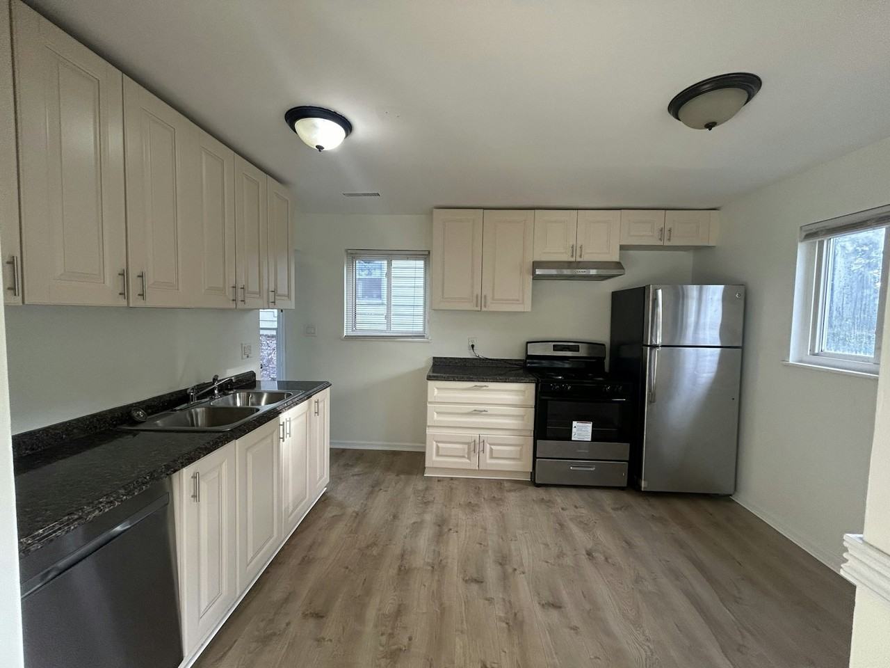 15490 Dixie - Photo 2 of 28