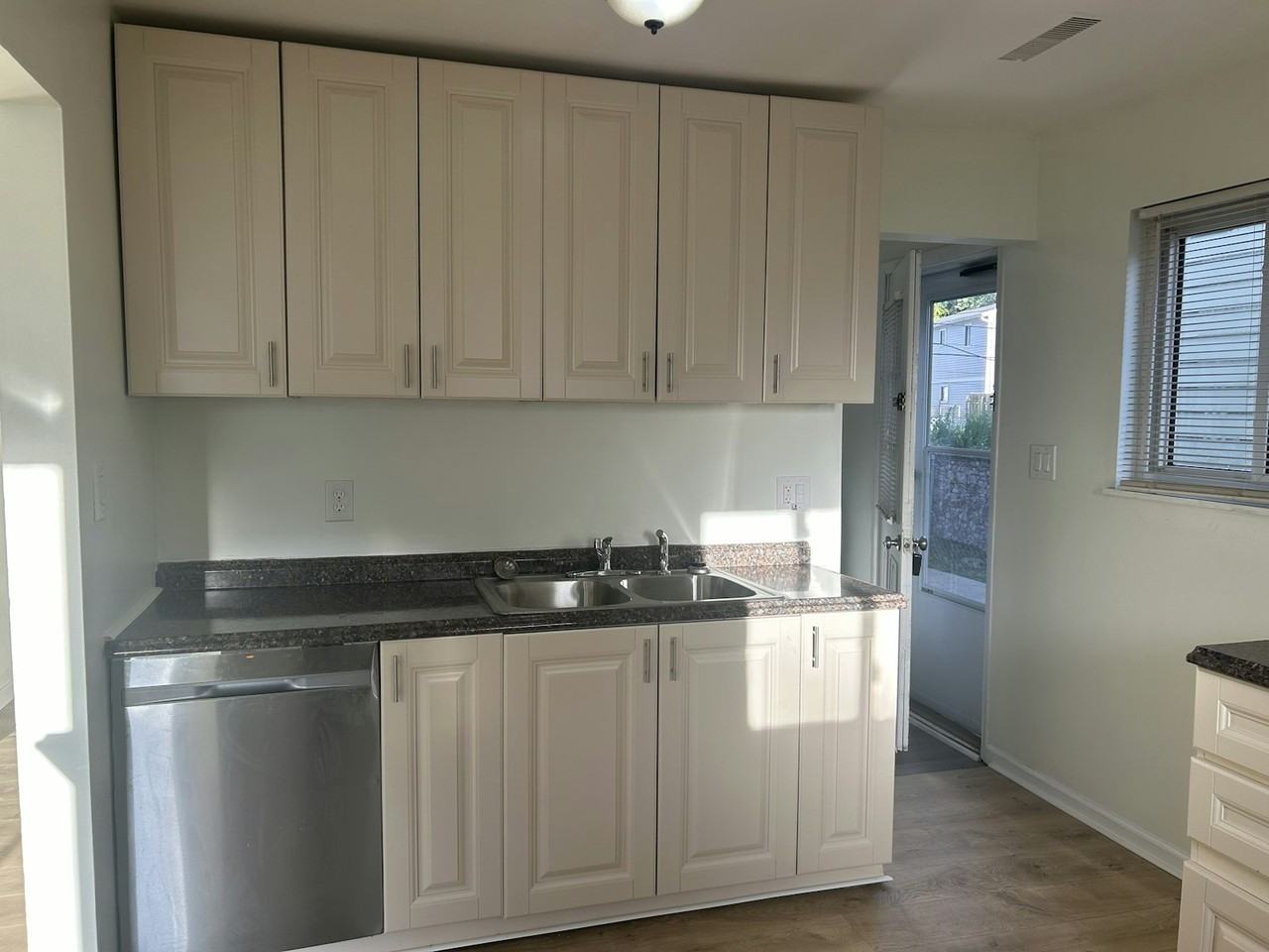 15490 Dixie - Photo 7 of 28