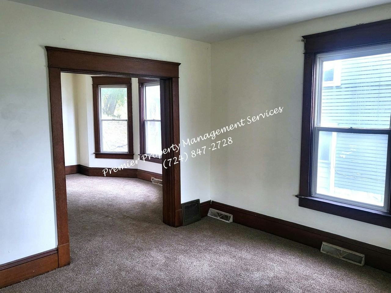 912 Morton Street - Photo 3 of 16