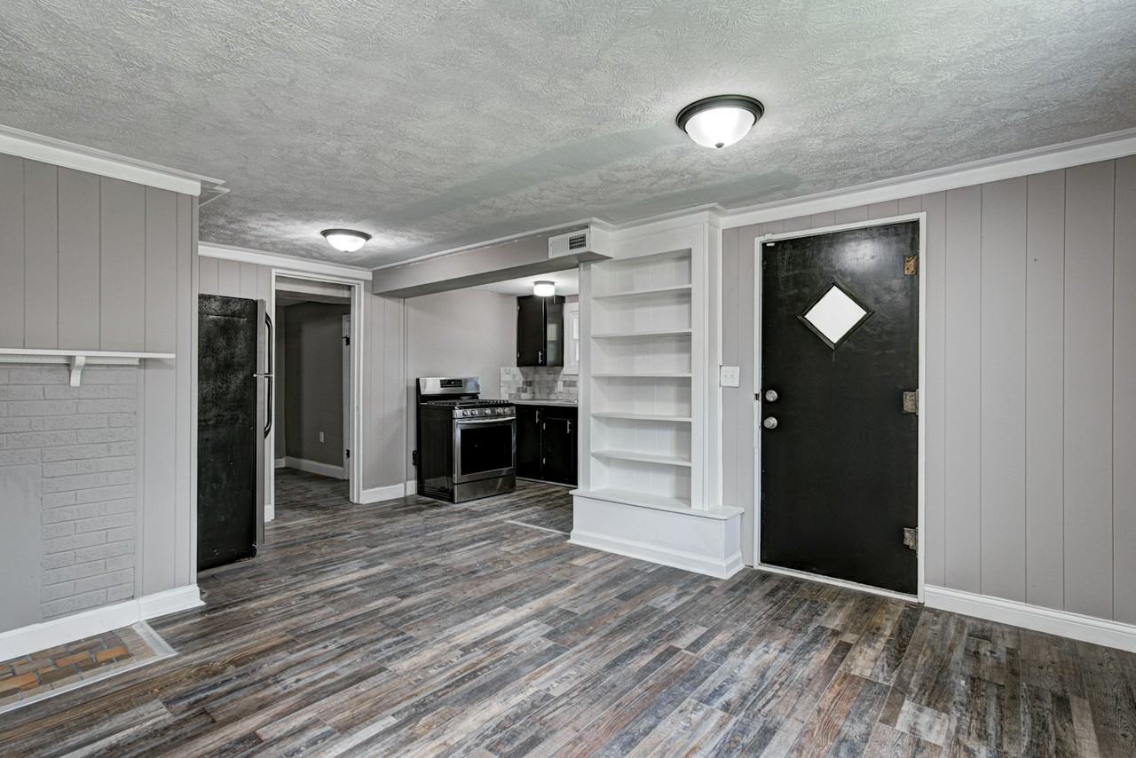 601 Walnut Street, Unit Downstairs - Photo 5 of 21