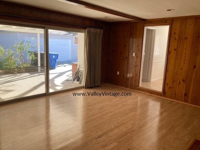 4912 Van Noord Avenue - Photo 5 of 23