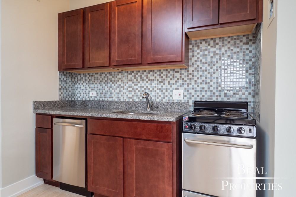 445 West Wellington Avenue #3