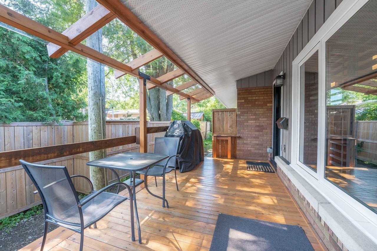 670 Coronation Avenue - Photo 2 of 20