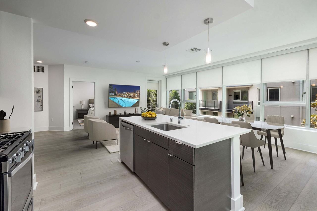 The Camden - Photo 4 of 50