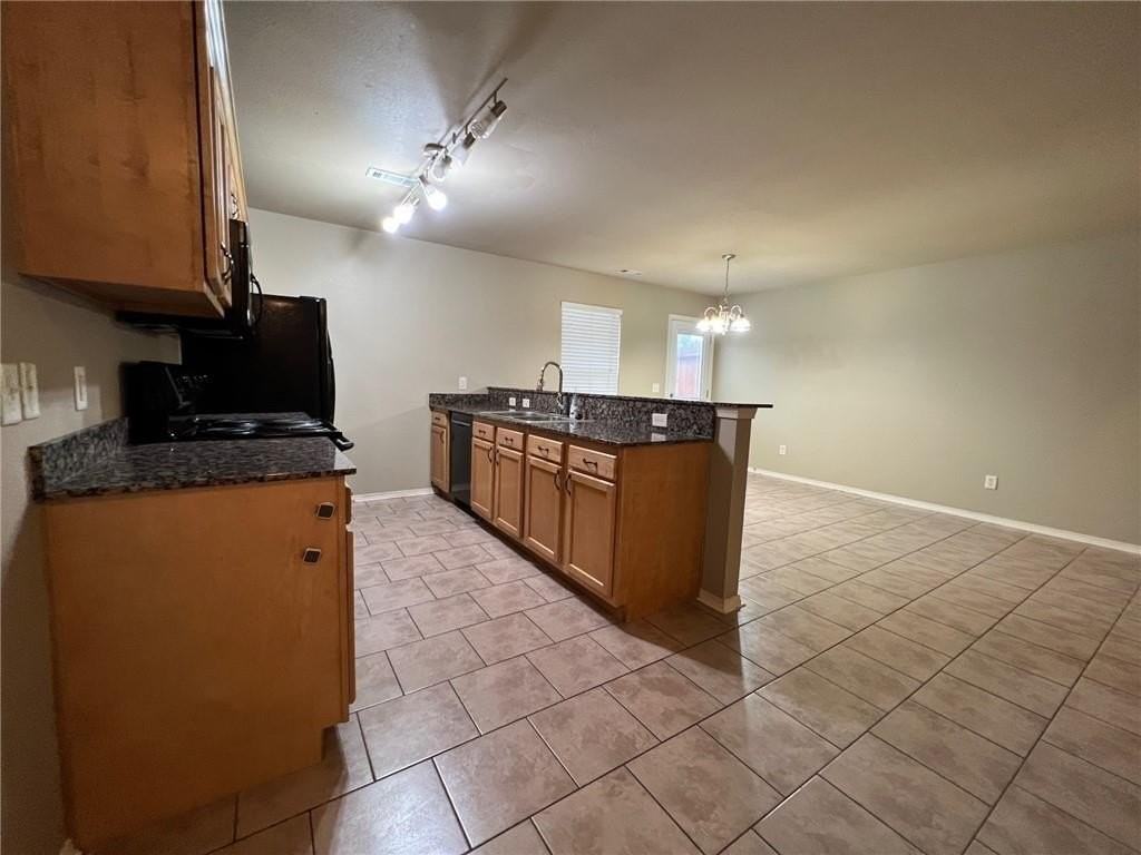 3400 Sw Deerfield Blvd #2 - Photo 5 of 16