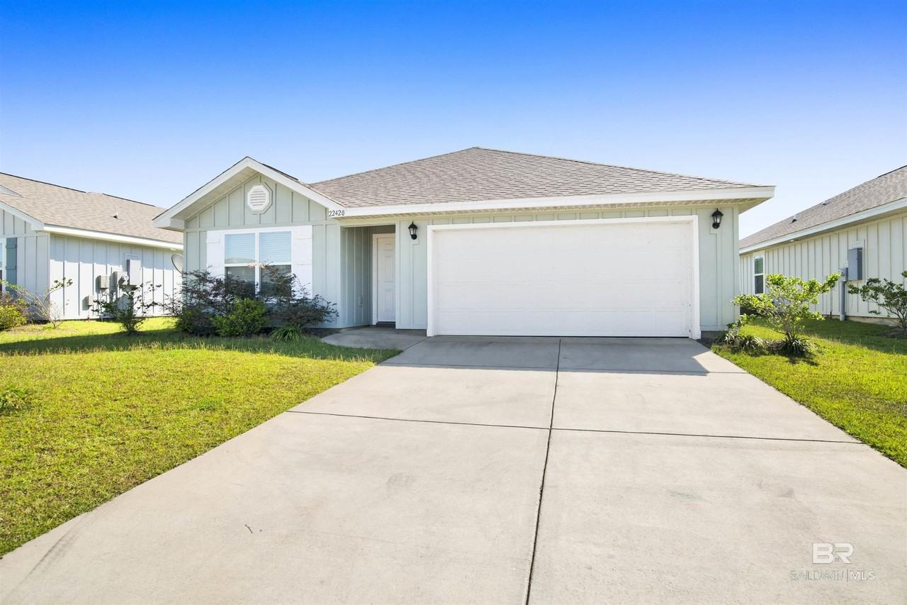 22420 Aleutian Ave - Photo 3 of 27