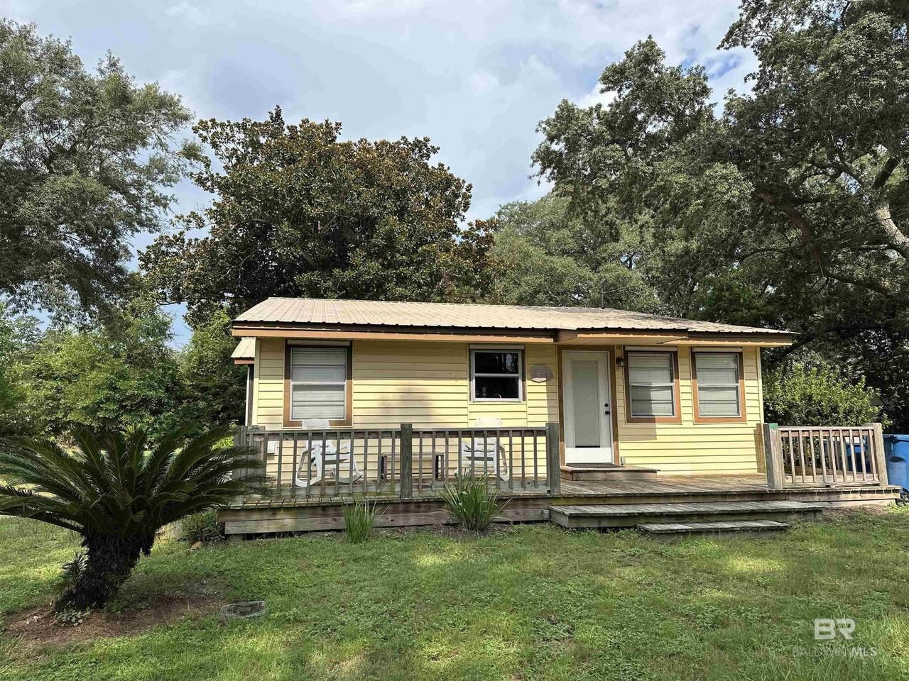 5595 Virginia St - Photo 2 of 17