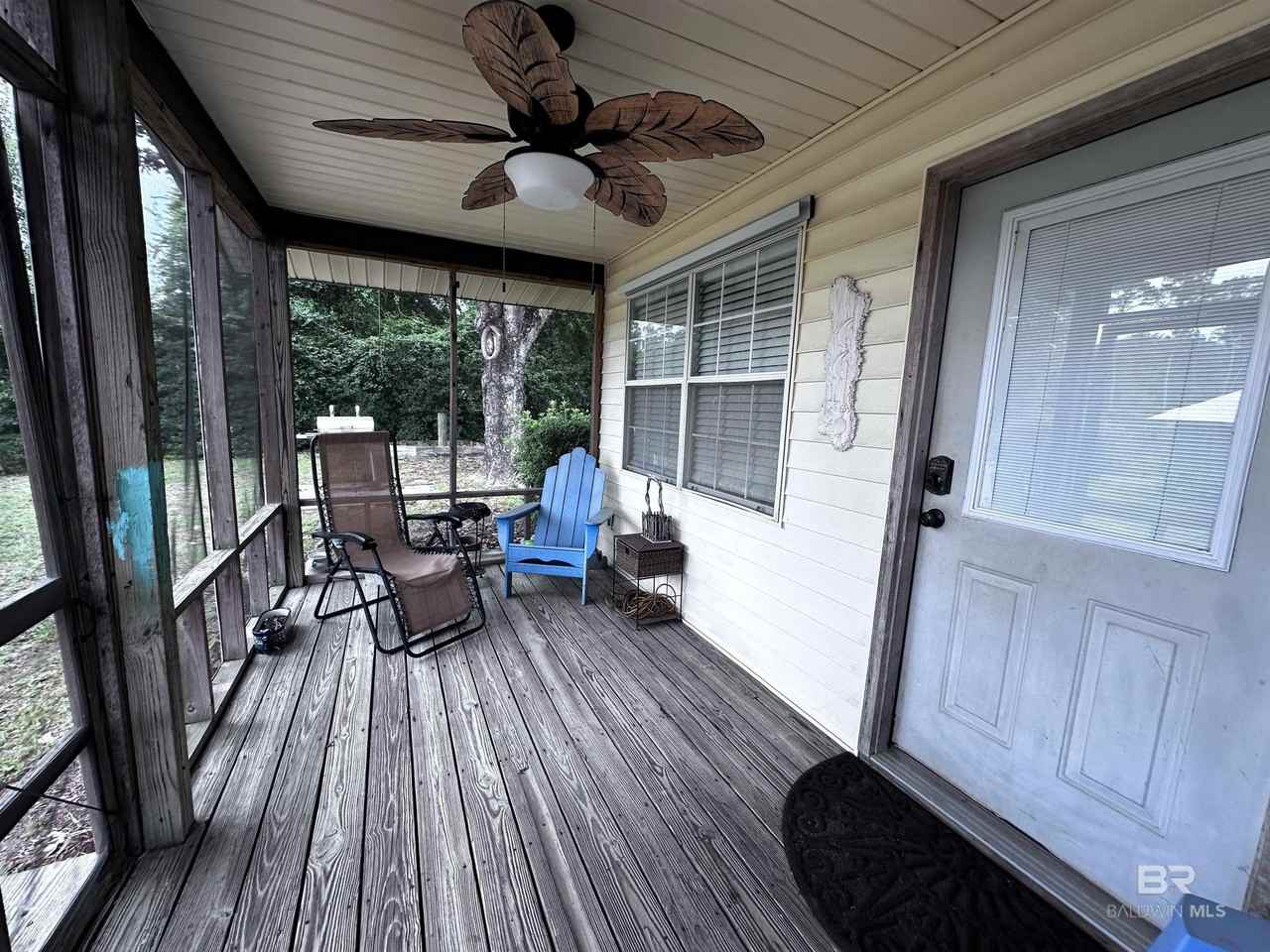 5595 Virginia St - Photo 6 of 17