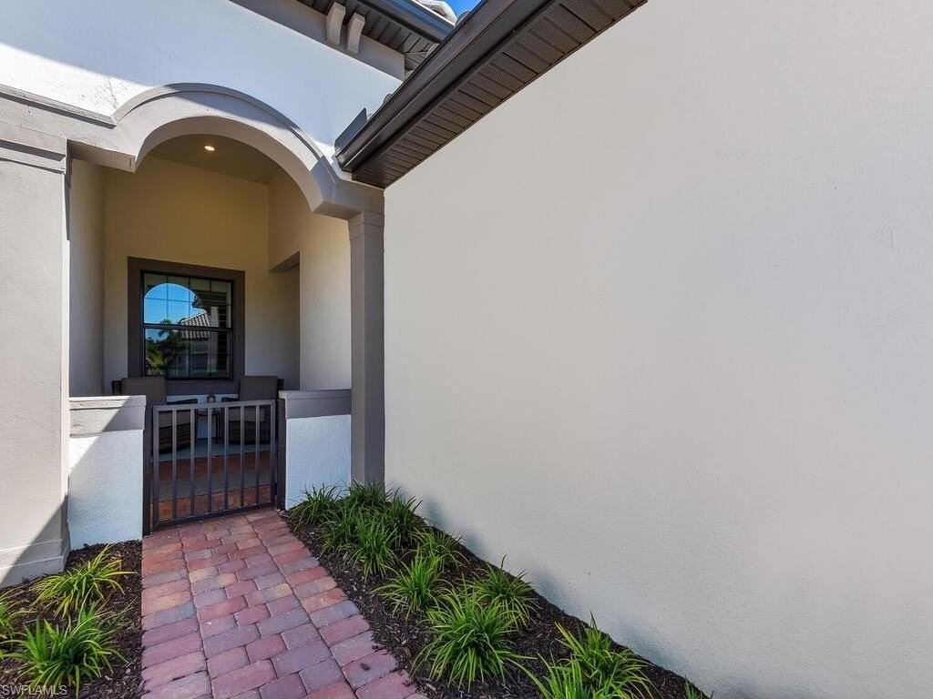 11694 Canal Grande Dr - Photo 3 of 50