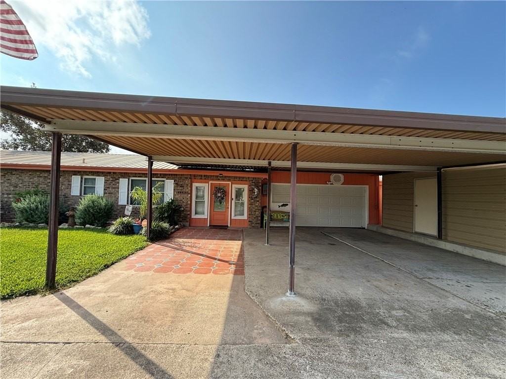 116 Sunset Drive - Photo 7 of 40