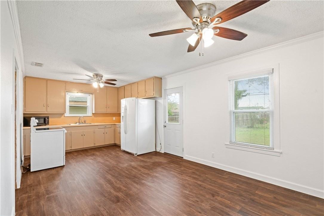 4826 Andover Dr - Photo 7 of 19