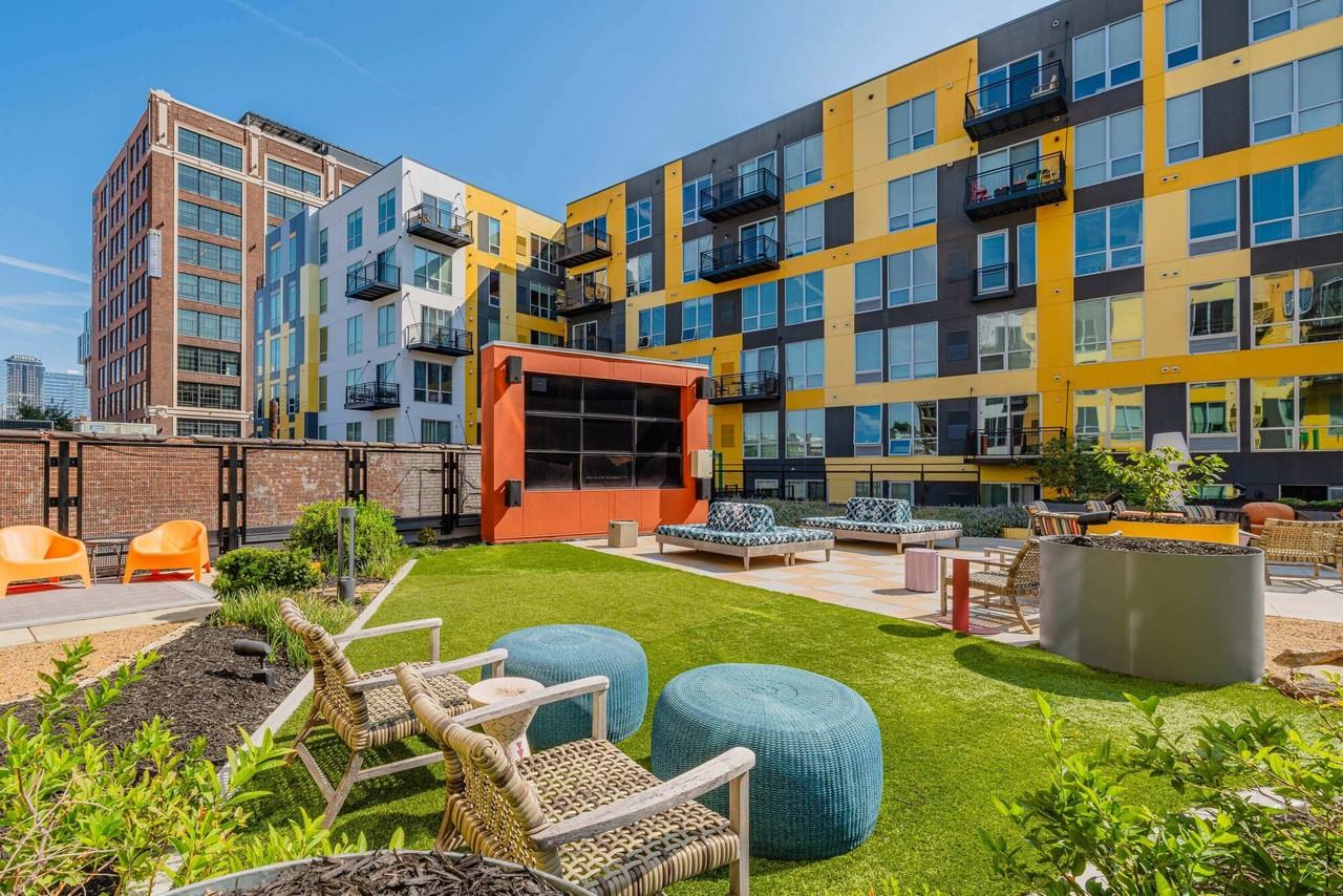 1989 Main - Photo 5 of 27