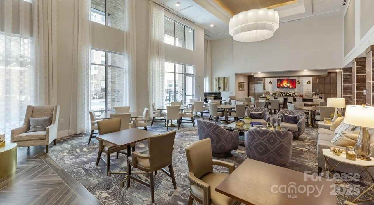 6805 Walnut Branch Ln Apt 222 #222 - Photo 2 of 22