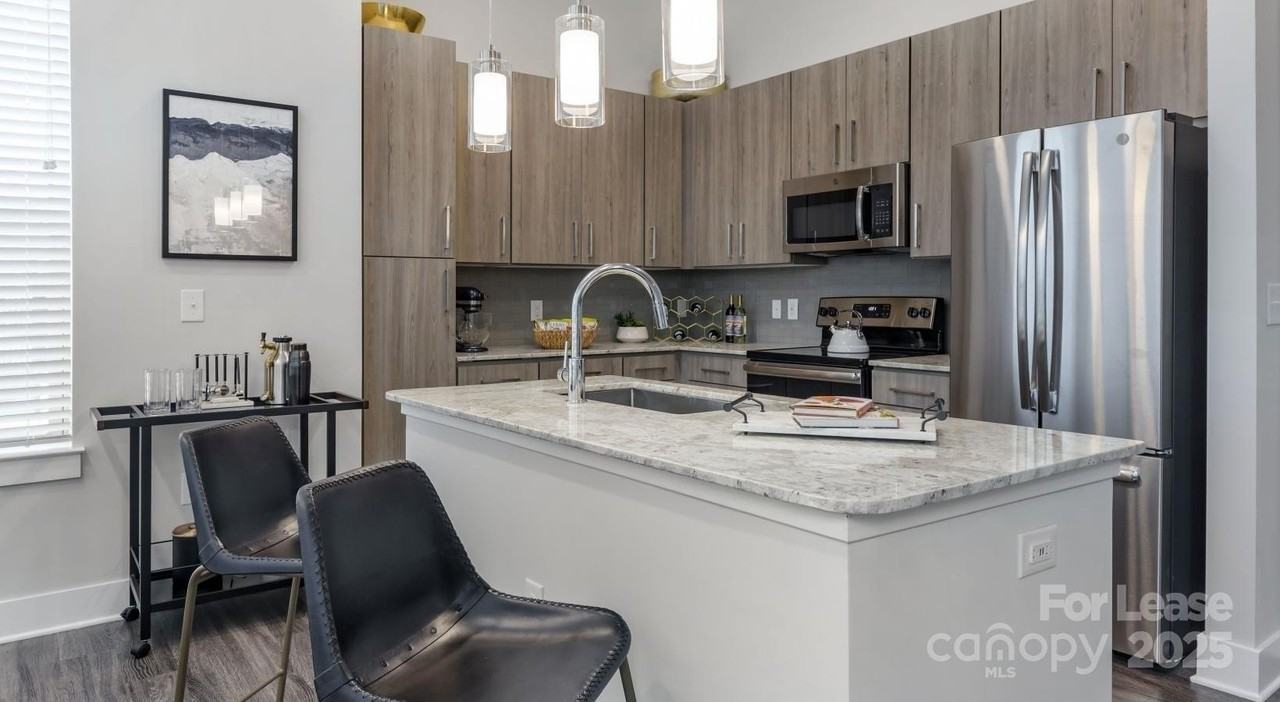 6805 Walnut Branch Ln Apt 222 #222 - Photo 6 of 22