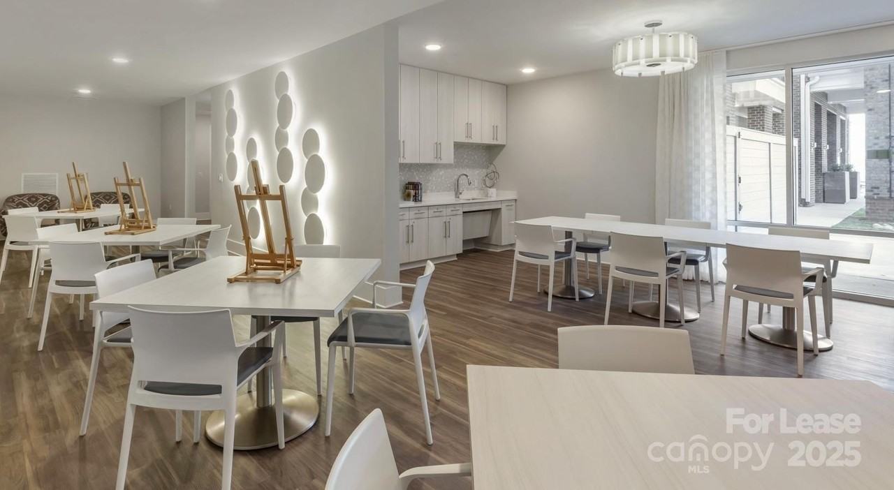 6805 Walnut Branch Ln Apt 222 #222 - Photo 7 of 22