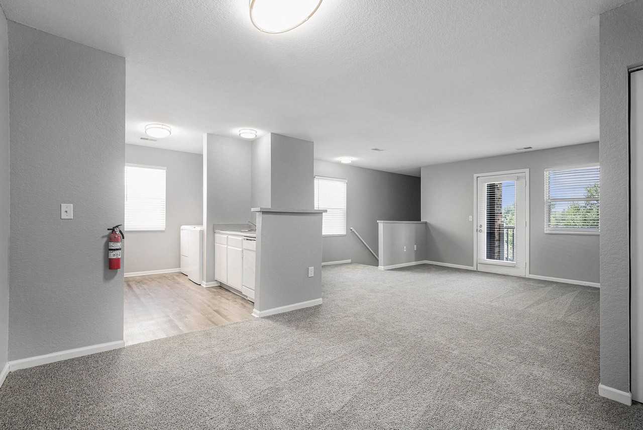 Lakestone Apartments - Photo 4 of 33