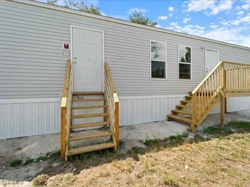 1038 Canopy Ln - Photo 4 of 21