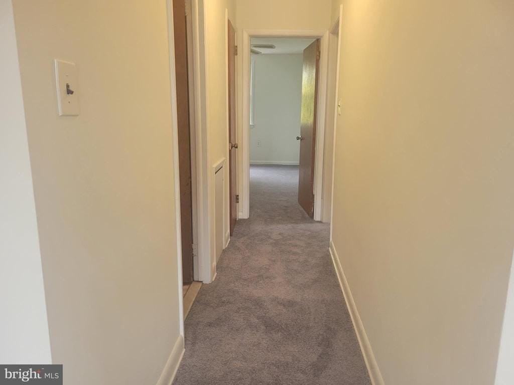 807 Selma St #2ndFL - Photo 7 of 13