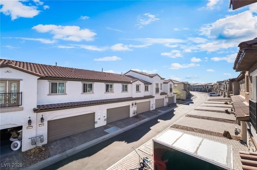 715 Pickled Pepper Pl - Photo 5 of 31