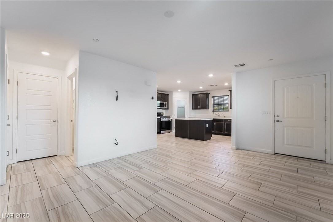 715 Pickled Pepper Pl - Photo 7 of 31