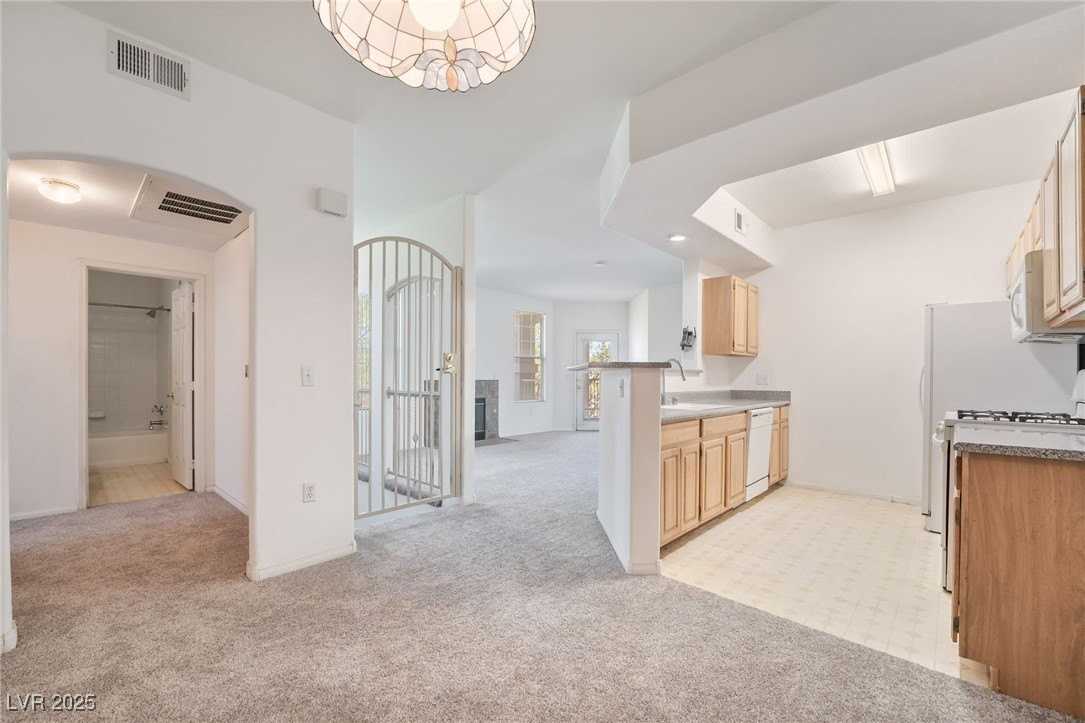 8555 West Russell Road #2011 - Photo 6 of 22