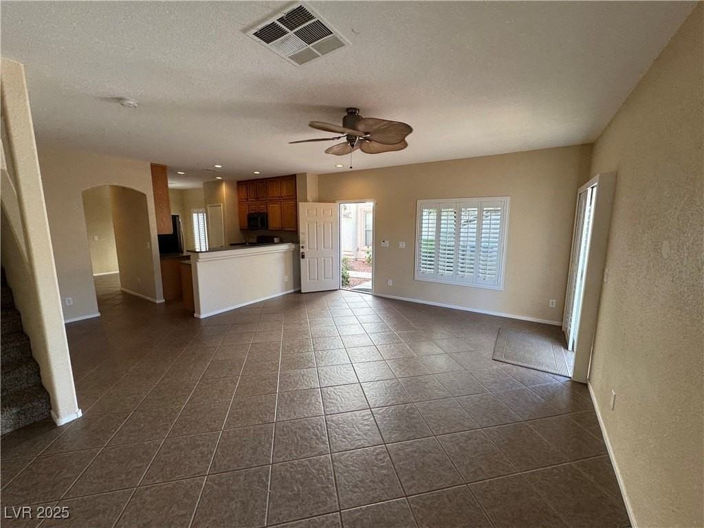 1653 Lefty Garcia Way - Photo 6 of 41